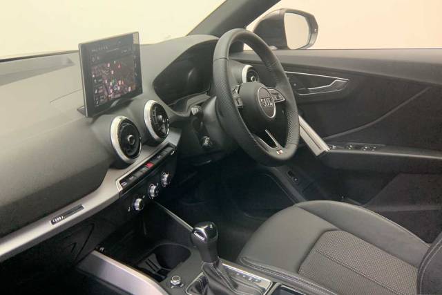 2026 Audi Q2 1.5 S line 35 TFSI  150 PS S tronic