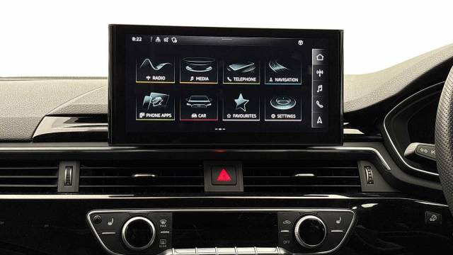 2022 Audi A4 Saloon 2.0 Black Edition 35 TFSI  150 PS S tronic