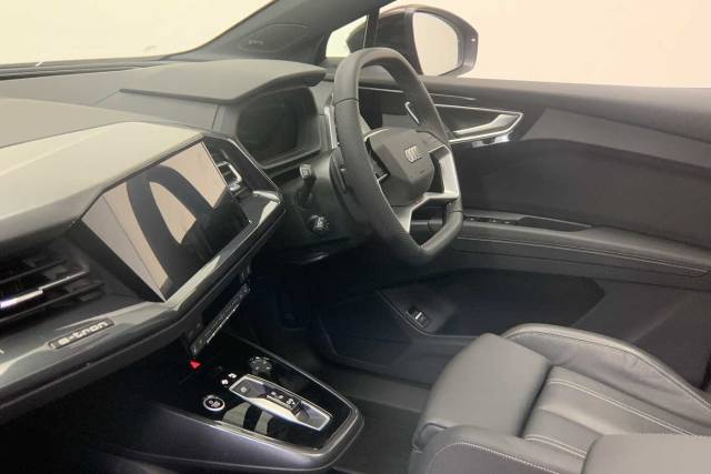 2025 Audi Q4 Sportback e-tron Q4 Sportback Black Edition 45 e-tron quattro 210,00 kW