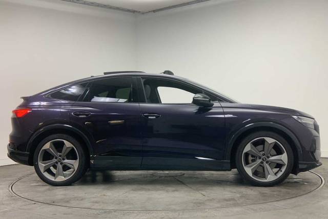 2025 Audi Q4 Sportback e-tron Q4 Sportback Black Edition 45 e-tron quattro 210,00 kW