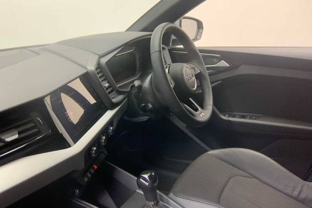 2025 Audi A1 Sportback 1.5 S line 35 TFSI  150 PS S tronic