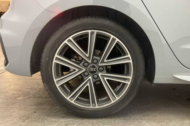 2025 Audi A1 Sportback 1.5 S line 35 TFSI  150 PS S tronic