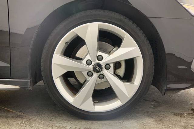 2022 Audi A3 Sportback 1.5 S line 35 TFSI  150 PS 6-speed