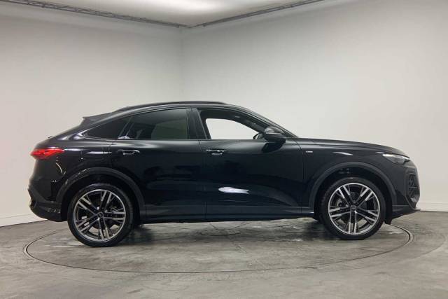 2026 Audi Q5 Sportback 2.0 Black Edition TDI quattro 204 PS S tronic