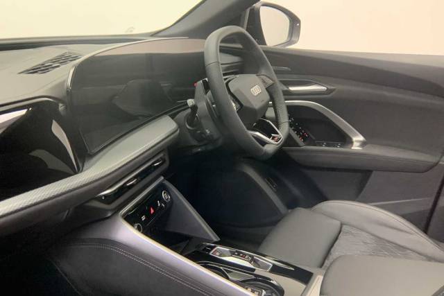 2026 Audi Q5 2.0 SUV Black Edition TDI quattro 204 PS S tronic