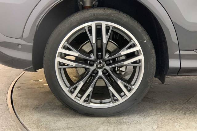 2026 Audi Q5 2.0 SUV Black Edition TDI quattro 204 PS S tronic