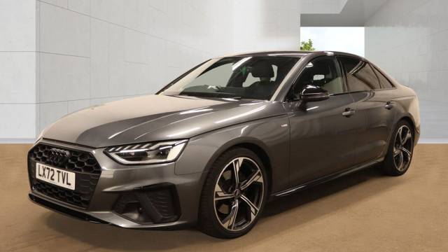 2022 Audi A4 Saloon 2.0 Black Edition 35 TFSI  150 PS S tronic