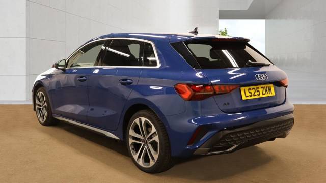 2025 Audi A3 Sportback 1.5 S line 40 TFSI e  204 PS S tronic