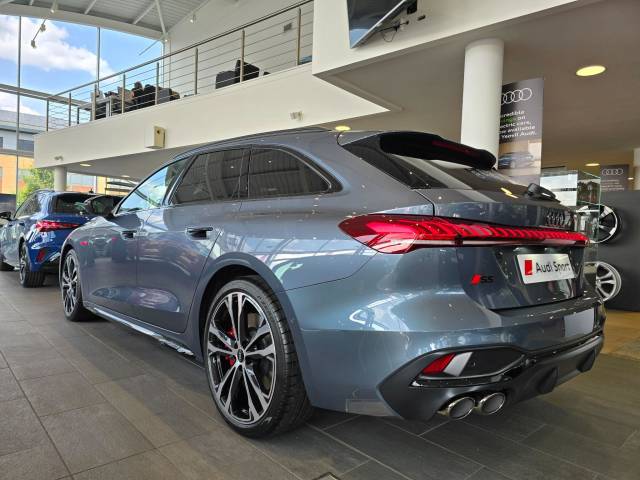 2026 Audi S5 3.0 AUDI S5 Avant Black Edition TFSI 367 PS S tronic