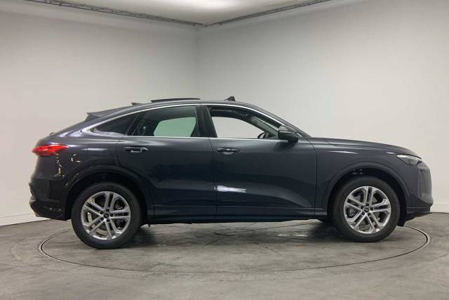 2026 Audi Q5 Sportback 2.0 Sport TFSI quattro 204 PS S tronic