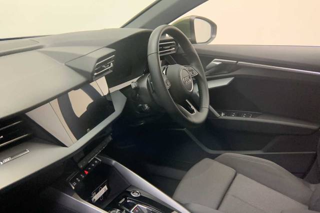 2025 Audi A3 Sportback 1.5 Sport 30 TFSI  116 PS S tronic
