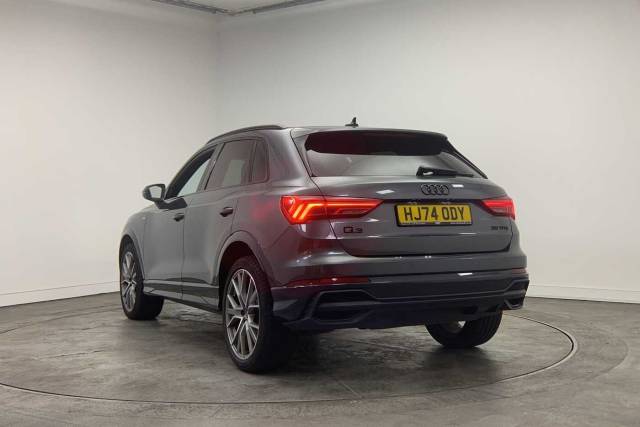 2024 Audi Q3 1.5 Black Edition 35 TFSI  150 PS S tronic