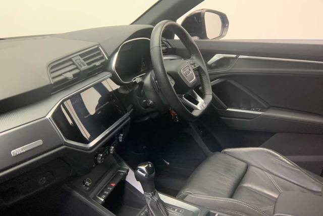 2020 Audi Q3 1.5 Edition 1 35 TFSI  150 PS S tronic