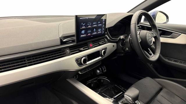 2024 Audi A4 Saloon 2.0 S line 40 TFSI  204 PS S tronic