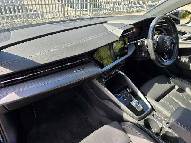 2023 Audi A3 Sportback 1.5 S line 35 TFSI  150 PS S tronic