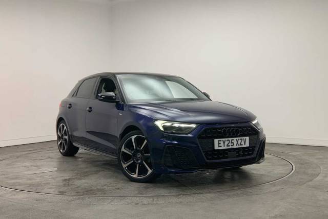 Audi A1 Sportback 1.0 Black Edition 25 TFSI  95 PS S tronic Hatchback Petrol Navarra blue, metallic