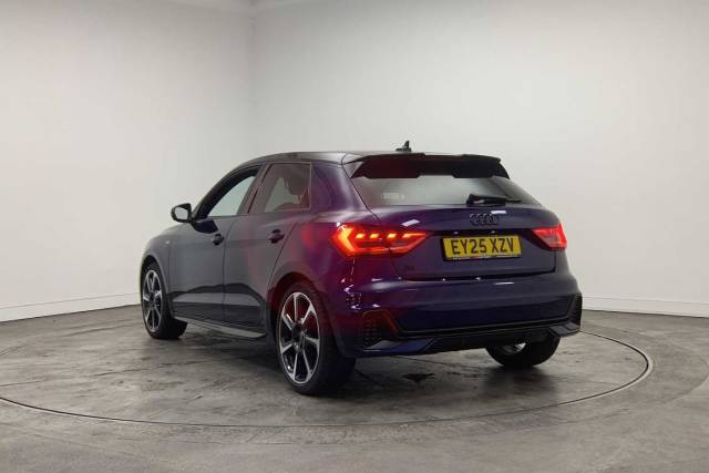 2025 Audi A1 Sportback 1.0 Black Edition 25 TFSI  95 PS S tronic