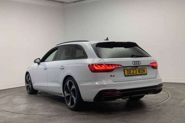 2023 Audi A4 Avant 2.0 Avant Black Edition 35 TFSI  150 PS S tronic