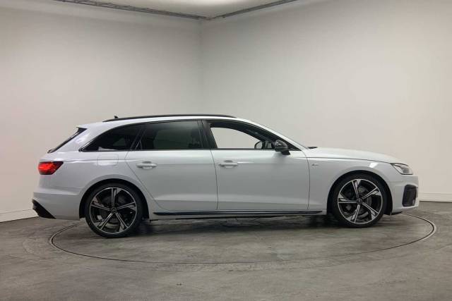 2023 Audi A4 Avant 2.0 Avant Black Edition 35 TFSI  150 PS S tronic