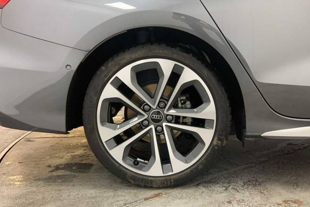 2025 Audi A3 Saloon 1.5 S line 35 TFSI  150 PS 6-speed