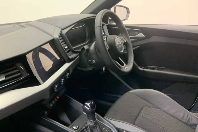 2025 Audi A1 Sportback 1.0 S line 30 TFSI  116 PS S tronic