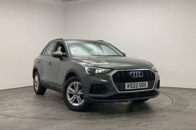 Audi Q3 1.5 Technik 35 TFSI  150 PS 6-speed 4x4 vehicle Petrol Chronos grey, metallic