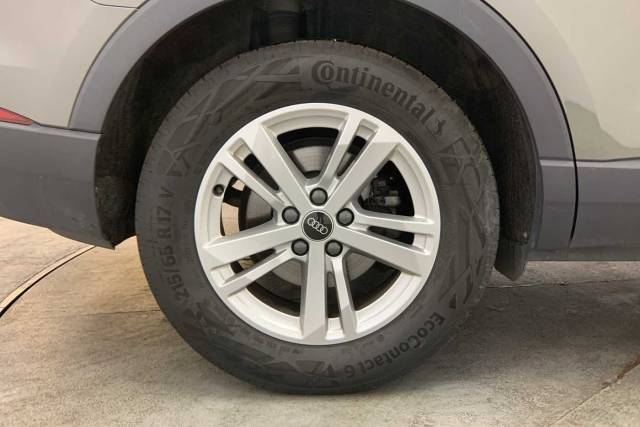 2022 Audi Q3 1.5 Technik 35 TFSI  150 PS 6-speed