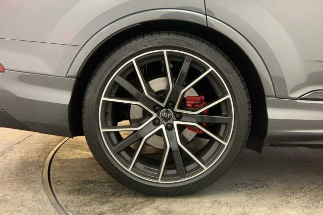 2026 Audi SQ7 4.0 SUV  Black Edition TFSI  507 PS tiptronic