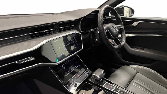 2025 Audi A6 2.0 Avant Black Edition 40 TFSI  204 PS S tronic