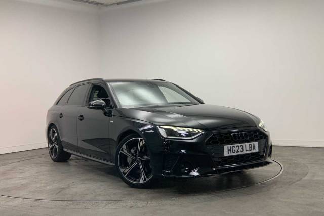 Audi A4 Avant 2.0 Avant Black Edition 40 TFSI  204 PS S tronic Estate Petrol Myth Black Metallic