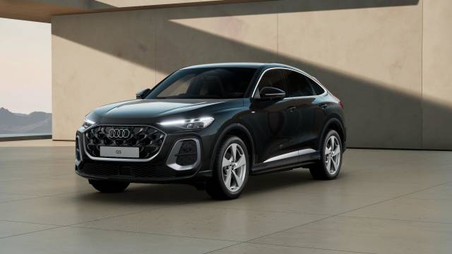 Audi Q5 Sportback AUDI Q5 Sportback S line TFSI quattro 204 PS S tronic SUV Petrol Mythos black, metallic