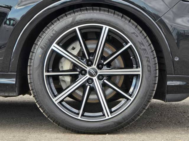 2023 Audi Q7 3.0 MY23.5 Black Edition 50 TDI quattro 286 PS tiptronic