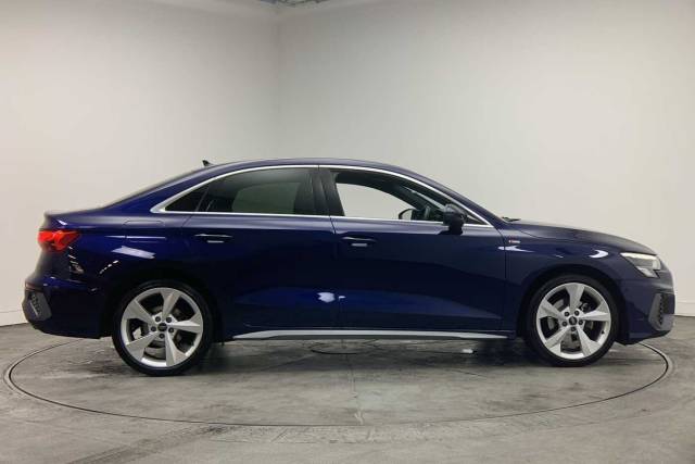 2023 Audi A3 Saloon 1.5 S line 35 TFSI  150 PS S tronic