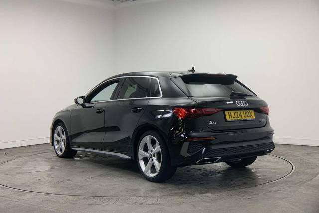 2024 Audi A3 Sportback 1.5 S line 35 TFSI  150 PS S tronic
