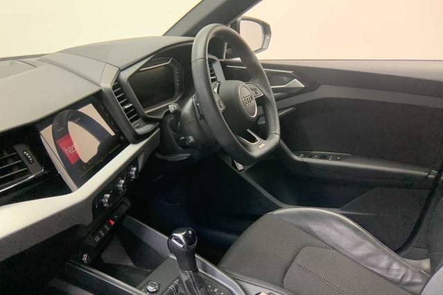 2024 Audi A1 Sportback 1.5 Black Edition 35 TFSI  150 PS S tronic