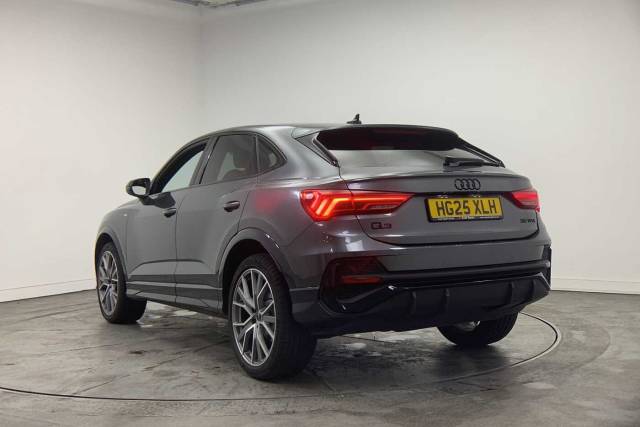2025 Audi Q3 Sportback 1.5 Black Edition 35 TFSI  150 PS S tronic