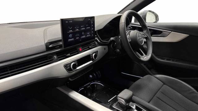 2024 Audi A4 Avant 2.0 Avant S line 40 TFSI  204 PS S tronic