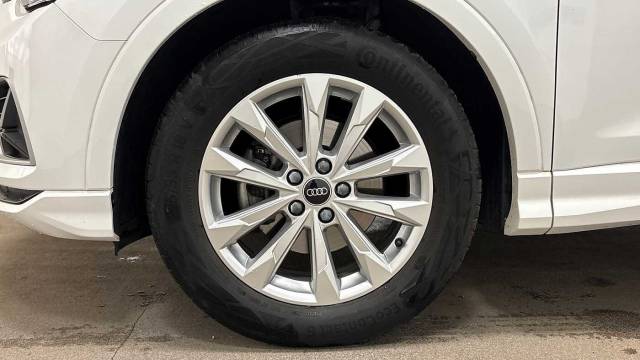 2023 Audi Q3 1.5 Sport 35 TFSI  150 PS 6-speed