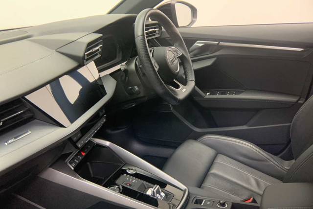 2023 Audi A3 Sportback 1.5 Black Edition 35 TFSI  150 PS S tronic