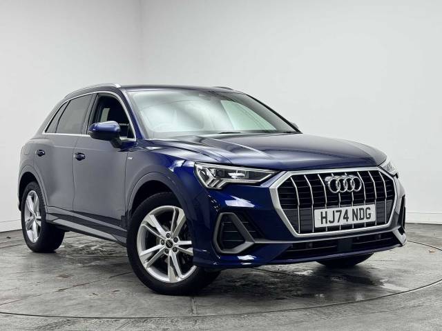 Audi Q3 2.0 S line 35 TDI  150 PS S tronic 4x4 vehicle Diesel Navarra Blue Metallic
