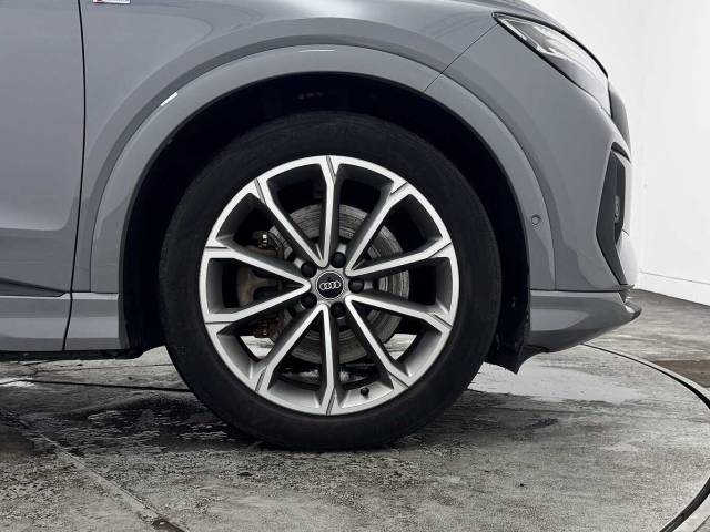 2022 Audi Q4 e-tron Edition 1 40  150,00 kW