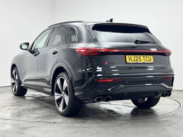 2025 Audi SQ5 3.0 SUV Launch Edition TFSI  367 PS S tronic
