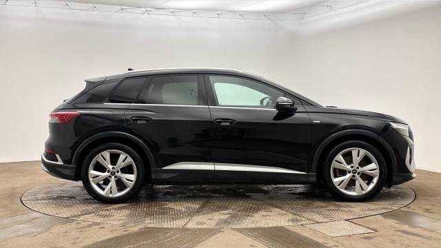 2023 Audi Q4 e-tron S line 40  150,00 kW