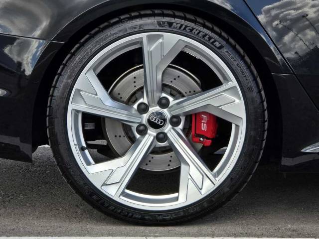 2020 Audi RS 4 Avant 2.9 4    450 PS tiptronic