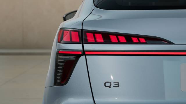 Audi Q3 Sportback AUDI Q3 Sportback Black Edition TFSI 150 PS S tronic