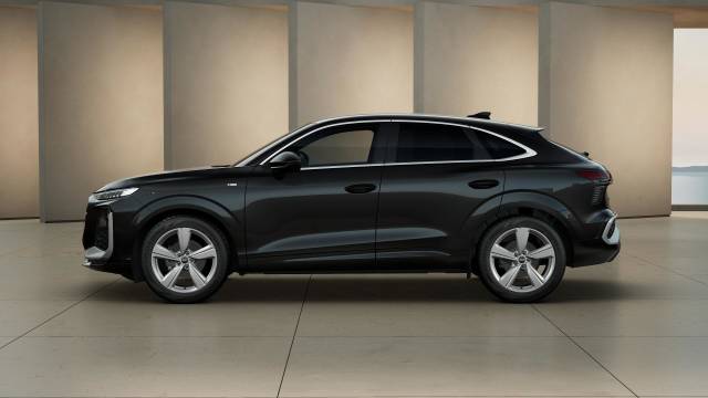 Audi Q3 Sportback AUDI Q3 Sportback S line TFSI 150 PS S tronic