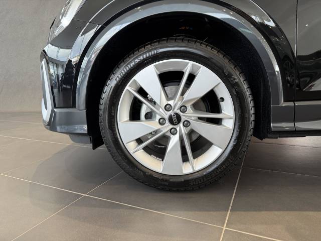 2026 Audi Q2 1.5 AUDI Q2 S line 35 TFSI 150 PS S tronic