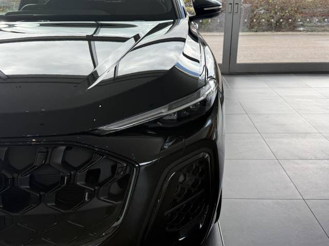 2026 Audi SQ5 3.0 AUDI SQ5 Sportback Black Edition TFSI 367 PS S tronic