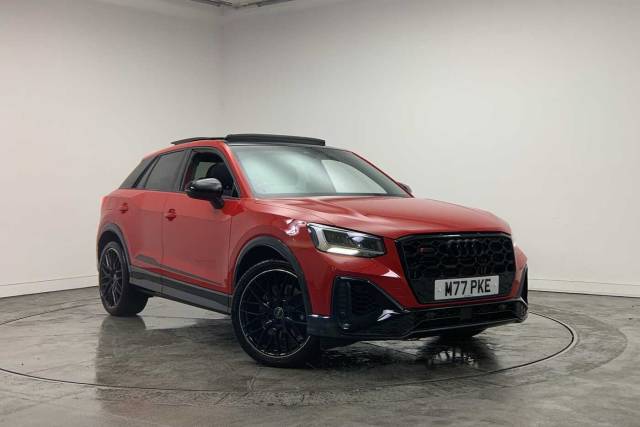 Audi SQ2 2.0 Black Edition TFSI  300 PS S tronic 4x4 vehicle Petrol Progressive Red Metallic