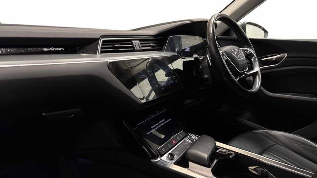 2023 Audi Q8 e-tron Sport 50 e-tron quattro 250,00 kW